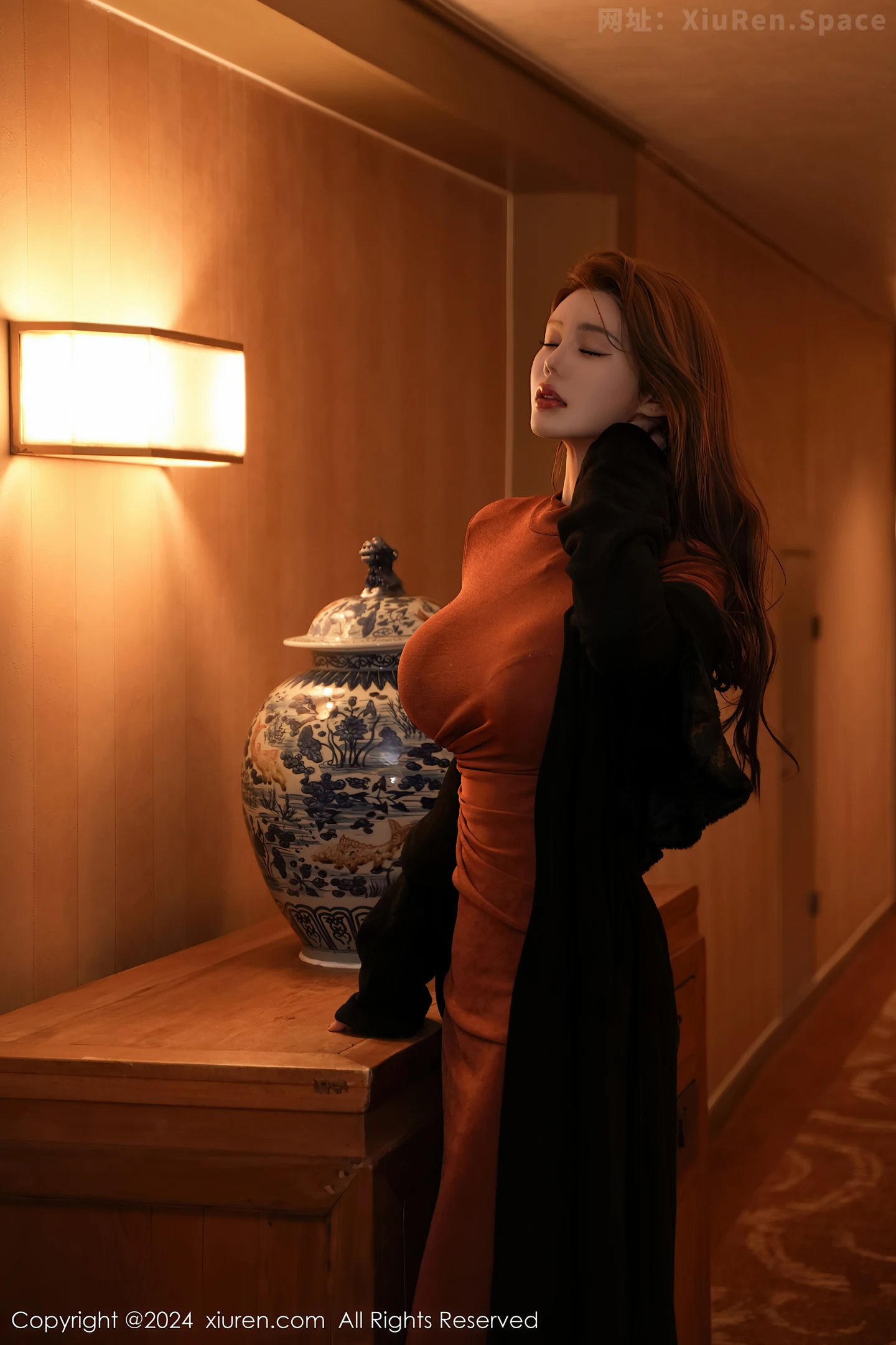 图片[5]-[XiuRen秀人网]VOL.8148 模特Yuki鱼儿性感黑色条纹西服配黑丝吊袜秀丰腴身姿诱惑写真73P-秀人网官方网站